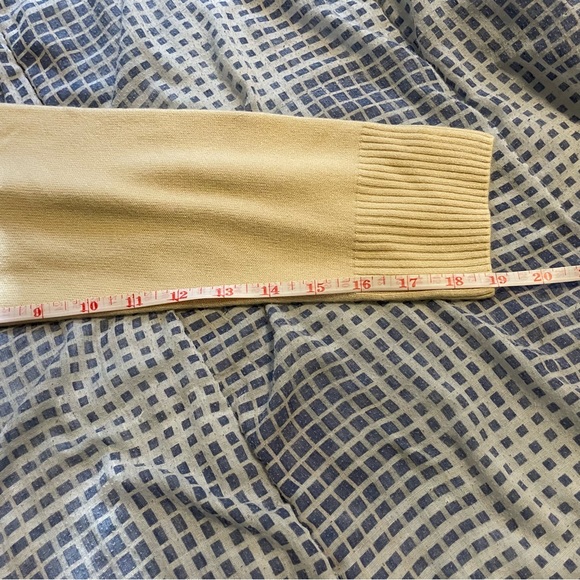 NWT Embellished Knit Cardigan Size Medium - Picture 12 of 12